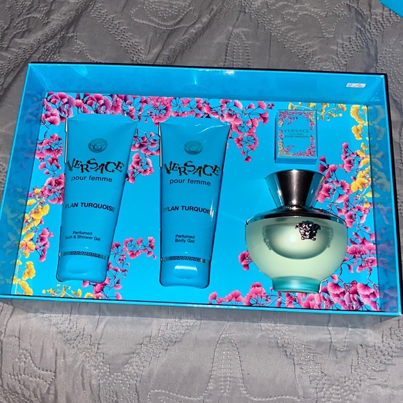 Versace Dylan Turquoise set - Picture 2 of 3
